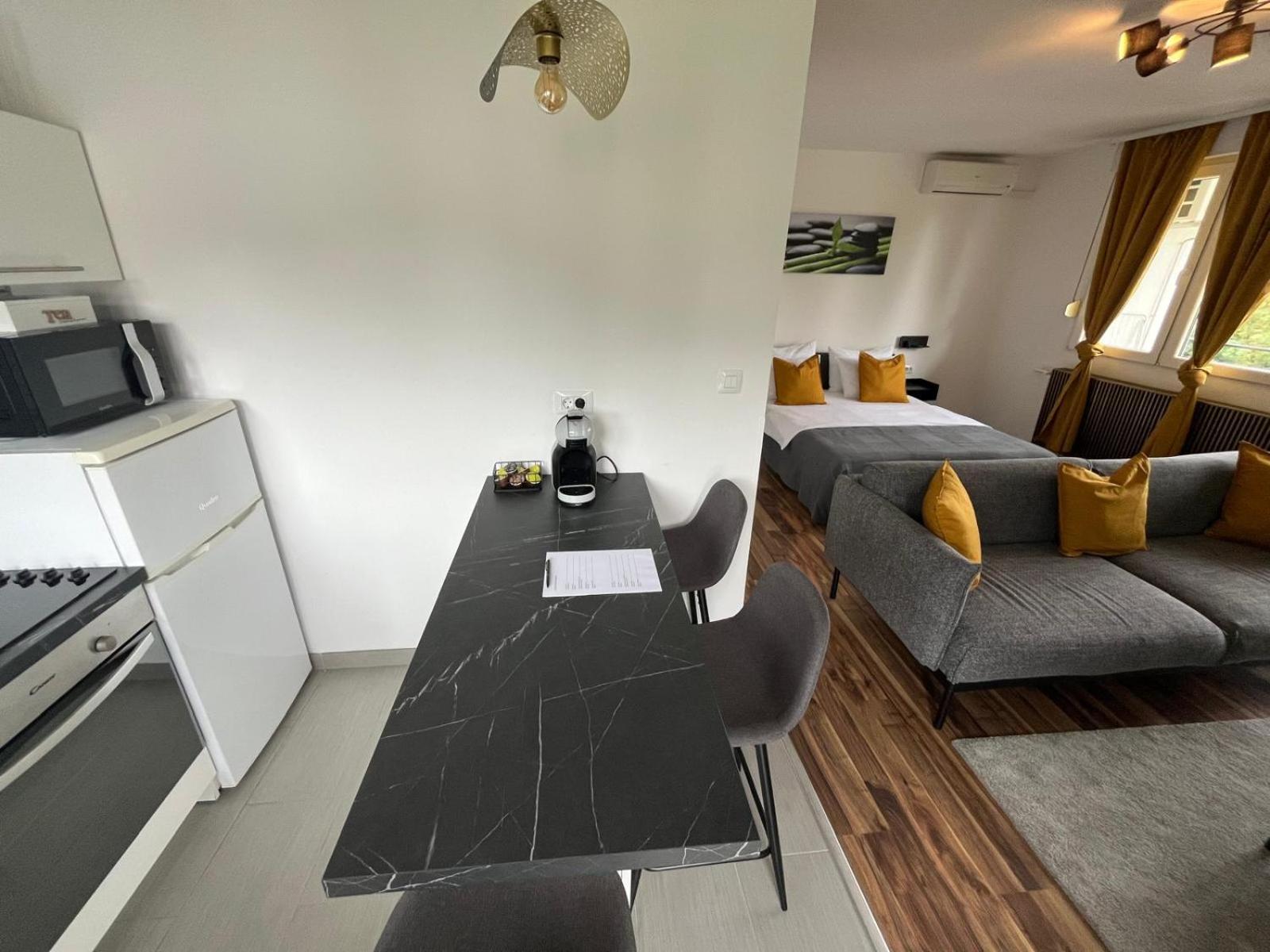 Eva Luxury Rooms & Apartments Плитвицкие озёра Экстерьер фото